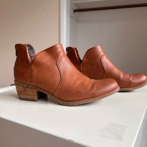 Born concept leather camel booties size 8